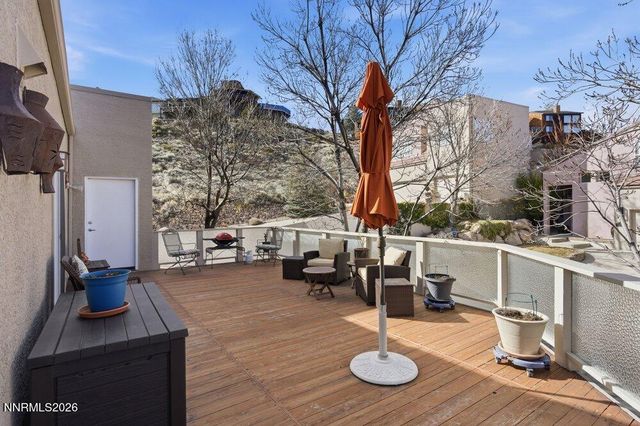 2556 Edgerock Road, Reno, NV 89519