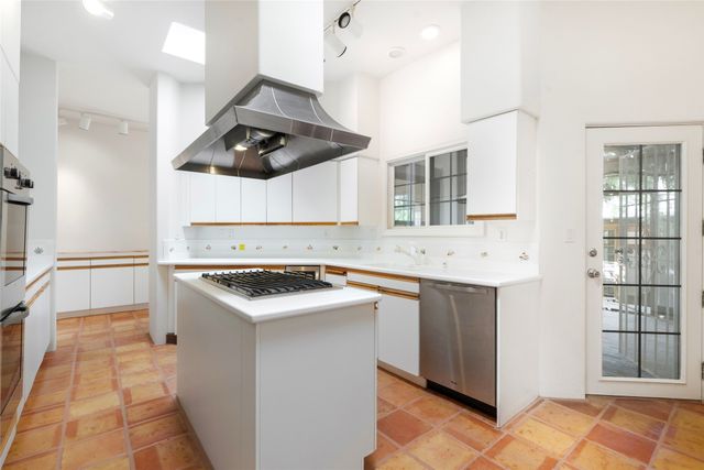 611 Caminito del Donaldo, Santa Fe, NM 87505