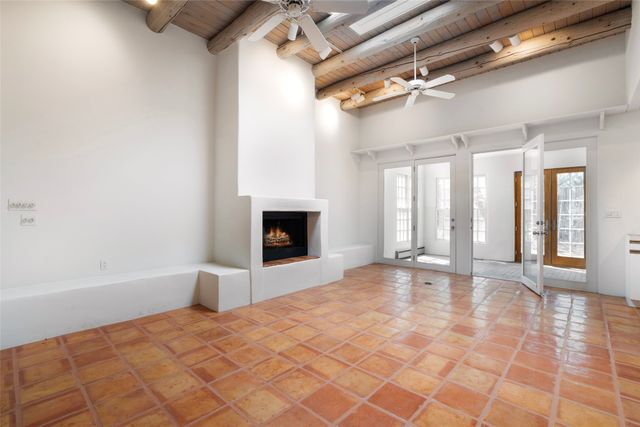 611 Caminito del Donaldo, Santa Fe, NM 87505
