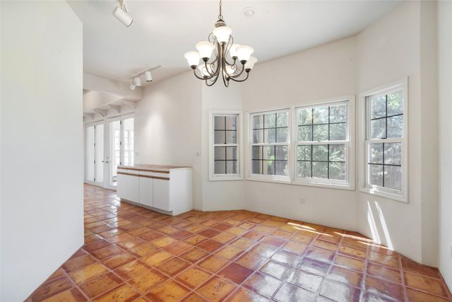 611 Caminito del Donaldo, Santa Fe, NM 87505