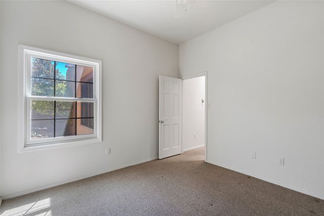 611 Caminito del Donaldo, Santa Fe, NM 87505