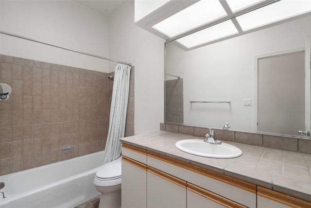 611 Caminito del Donaldo, Santa Fe, NM 87505