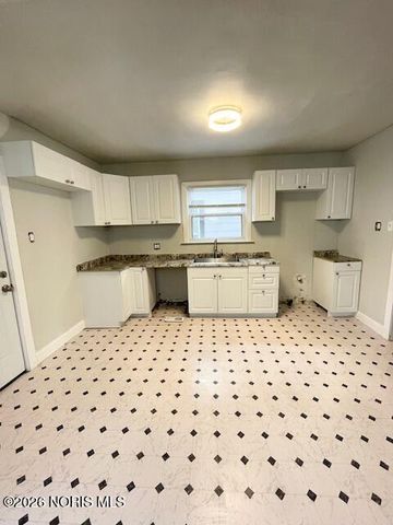 146 Esther Street, Toledo, OH 43605