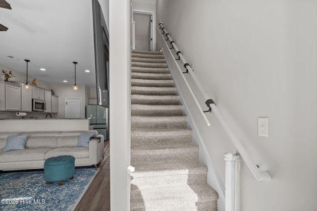 30 Outrigger Drive, Swansboro, NC 28584