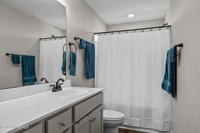 30 Outrigger Drive, Swansboro, NC 28584