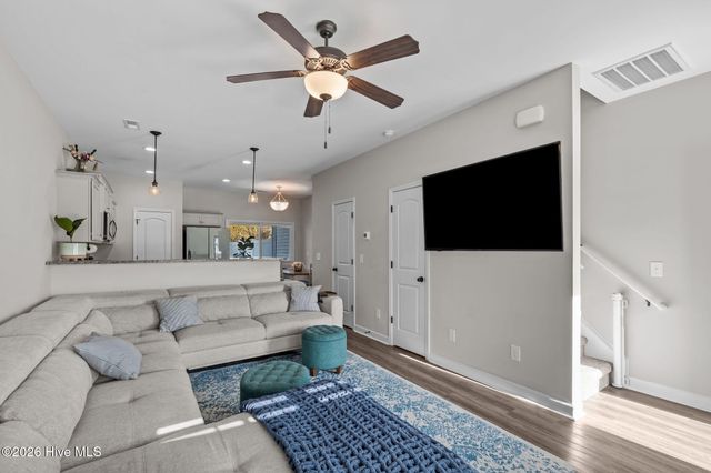 30 Outrigger Drive, Swansboro, NC 28584