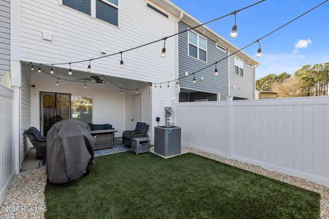 30 Outrigger Drive, Swansboro, NC 28584