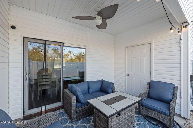 30 Outrigger Drive, Swansboro, NC 28584