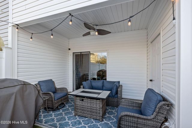 30 Outrigger Drive, Swansboro, NC 28584