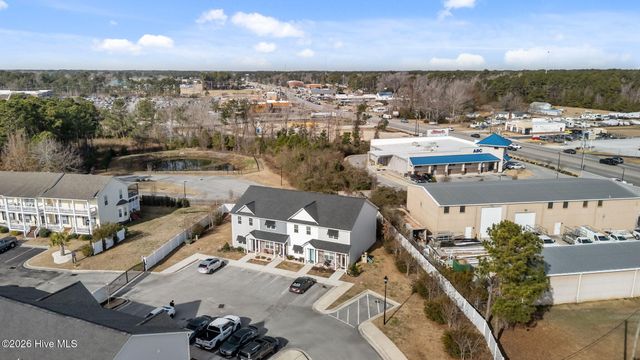 30 Outrigger Drive, Swansboro, NC 28584