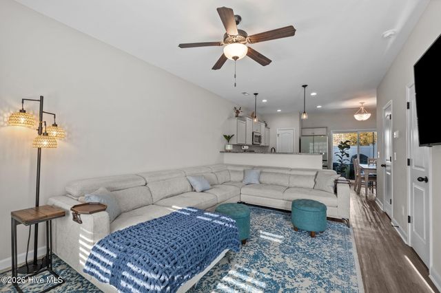 30 Outrigger Drive, Swansboro, NC 28584