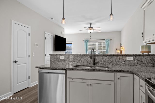 30 Outrigger Drive, Swansboro, NC 28584