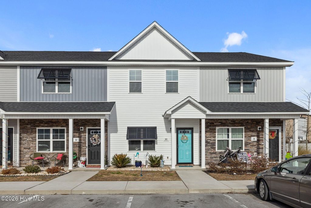 30 Outrigger Drive, Swansboro, NC 28584