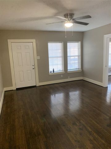 2112 Berry Street, Houston, TX 77004