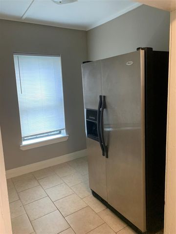 2112 Berry Street, Houston, TX 77004