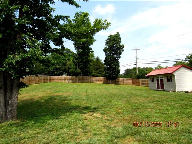 5605 Prunty DR, Salem, VA 24153