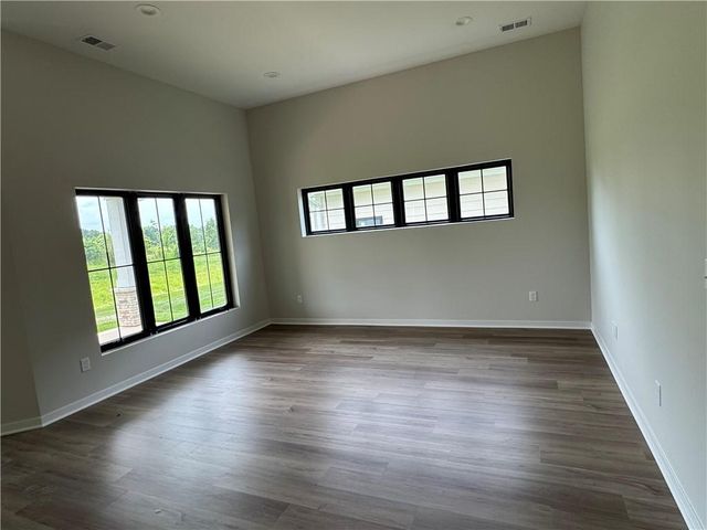 1971 Harvest Road, Liberty, MO 64068