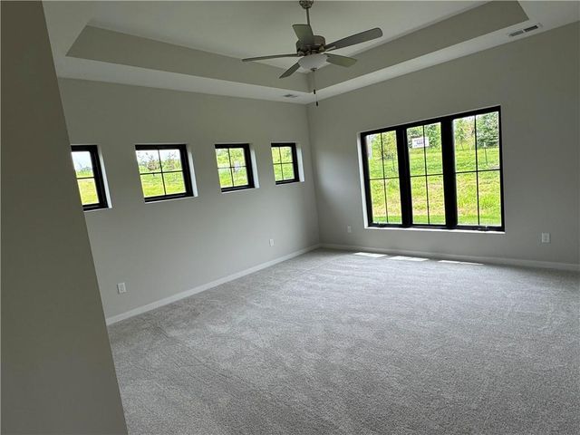 1971 Harvest Road, Liberty, MO 64068