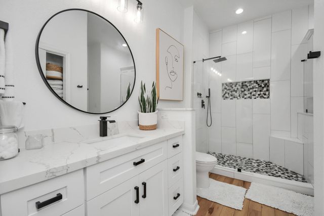 1441 East Street 104, Houston, TX 77007