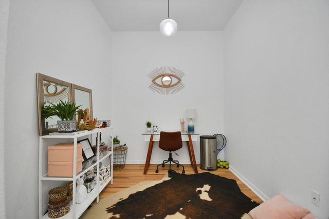 1441 East Street 104, Houston, TX 77007