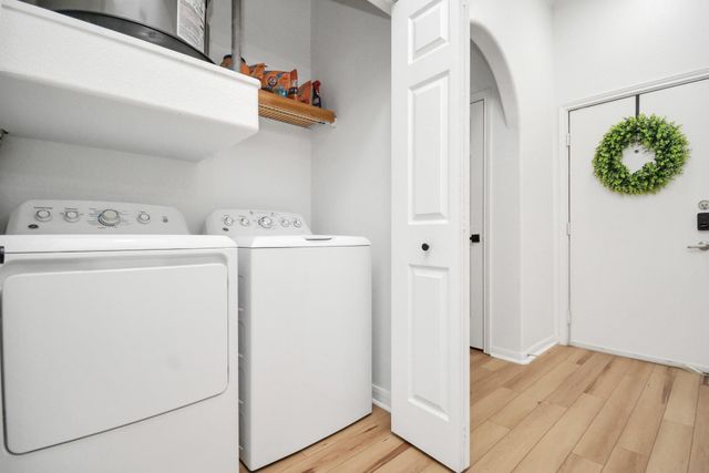 1441 East Street 104, Houston, TX 77007