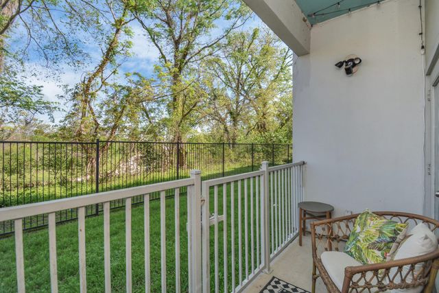 1441 East Street 104, Houston, TX 77007