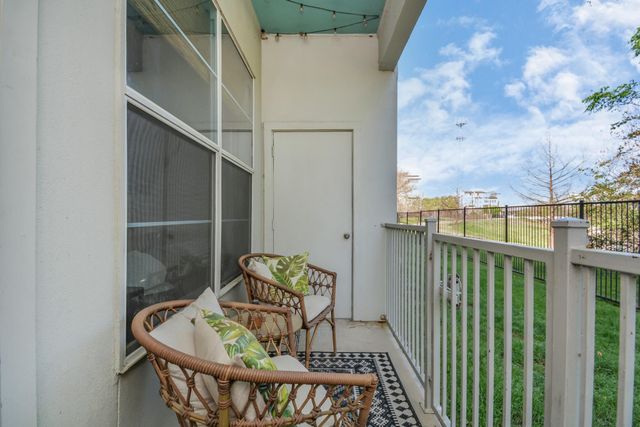 1441 East Street 104, Houston, TX 77007