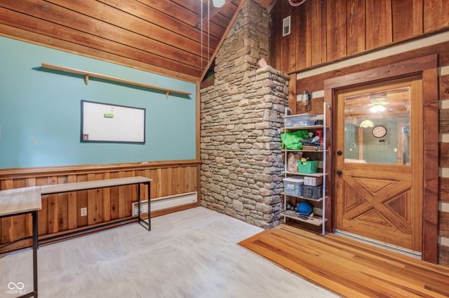 8385 McWhorter Road, Martinsville, IN 46151