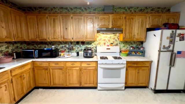 160 Dean King Road, Pine Knot, KY 42635