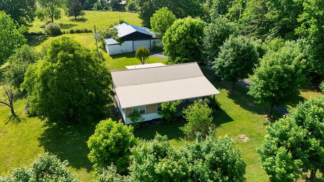 160 Dean King Road, Pine Knot, KY 42635