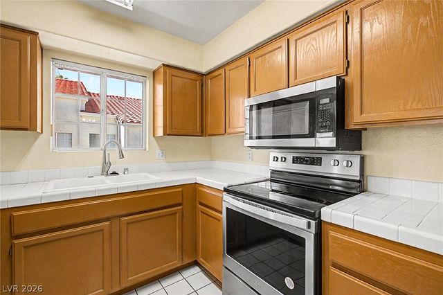 2725 South Nellis Boulevard 2068, Las Vegas, NV 89121