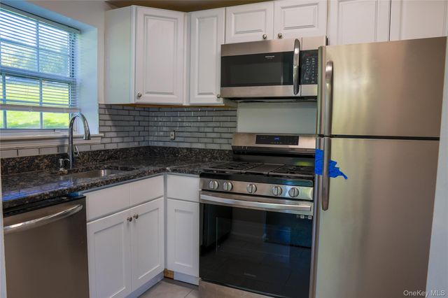 5 Lexington Hill 1, Harriman, NY 10926