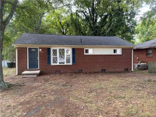 509 Greenbriar Road, Greensboro, NC 27405