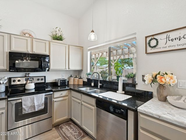 6768 S RUSSET SKY Way, Gold Canyon, AZ 85118