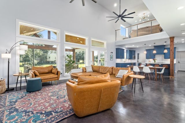 847 W Buccaneer Drive, Winnie, TX 77665