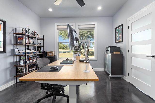 847 W Buccaneer Drive, Winnie, TX 77665