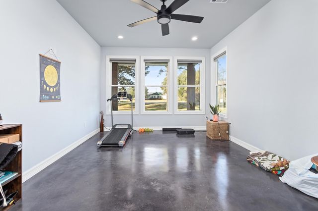 847 W Buccaneer Drive, Winnie, TX 77665