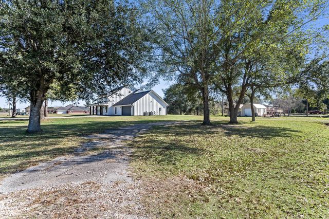 847 W Buccaneer Drive, Winnie, TX 77665