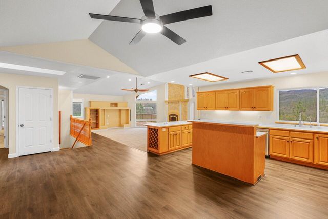 580 Ragsdale Road, Trail, OR 97541