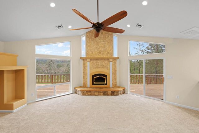 580 Ragsdale Road, Trail, OR 97541