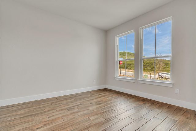 8424 Red Bottle Brush RD, Lago Vista, TX 78645