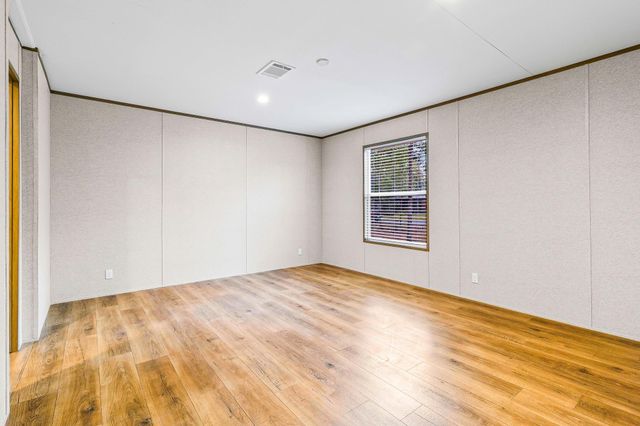 753 Sunny Drive, Livingston, TX 77351