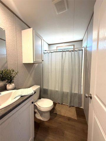 753 Sunny Drive, Livingston, TX 77351