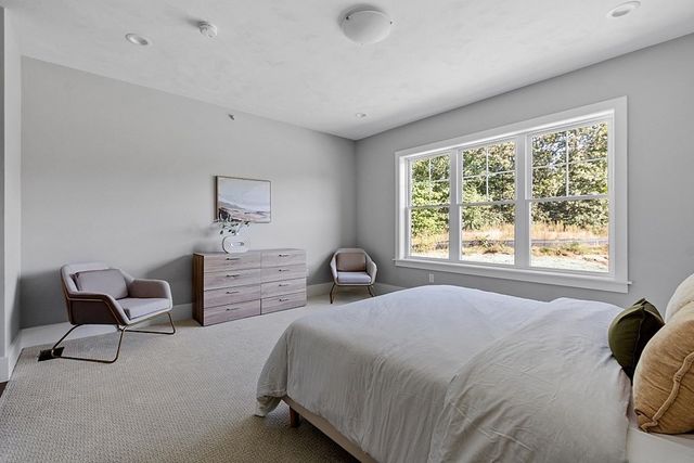 4 Cypress Circle 4, Bellingham, MA 02019