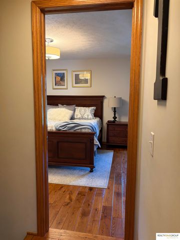 8131 S 101St Street, La Vista, NE 68128