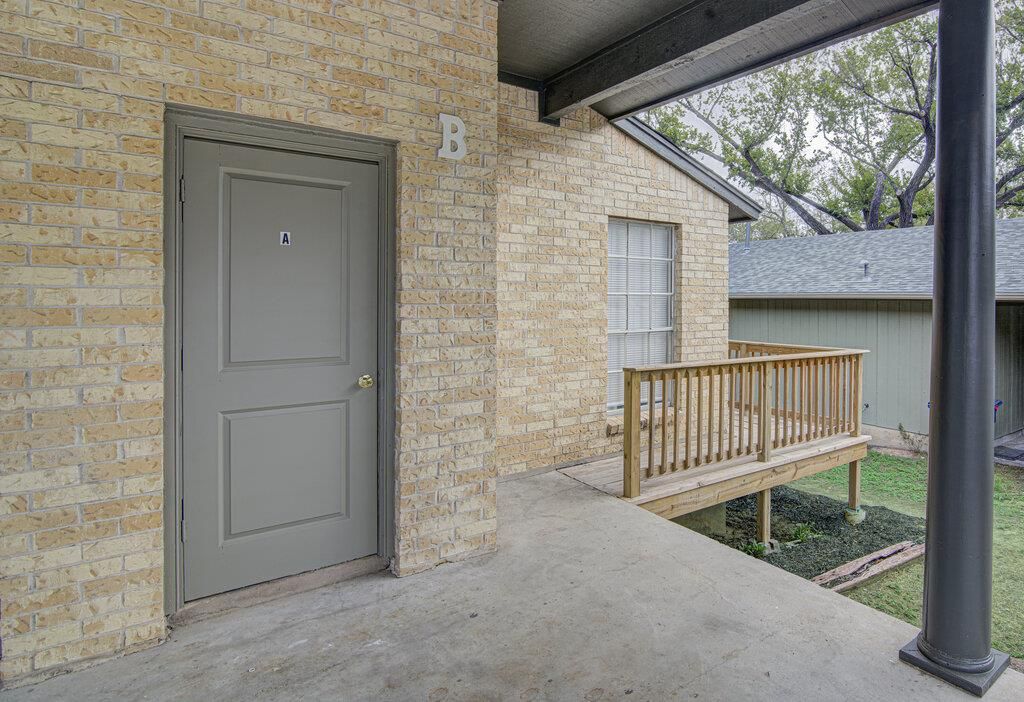 404 W Dittmar RD B, Austin, TX 78745