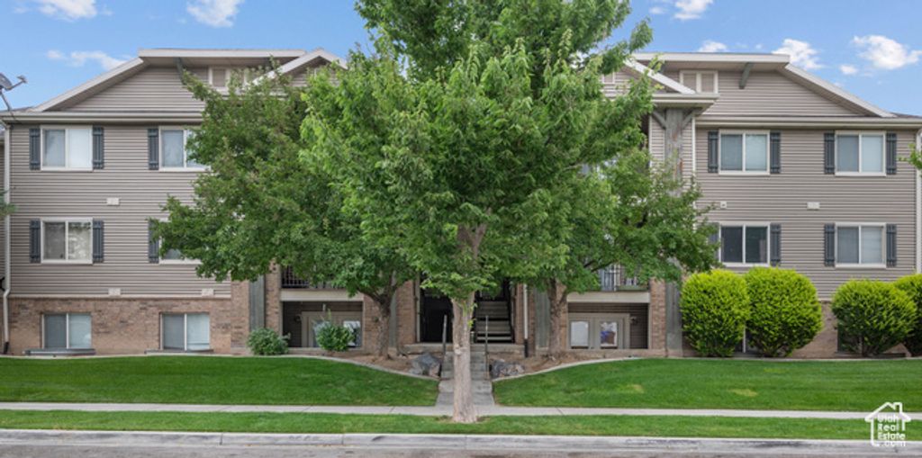 8196 N CEDAR SPRINGS RD #2, Eagle Mountain, UT 84043