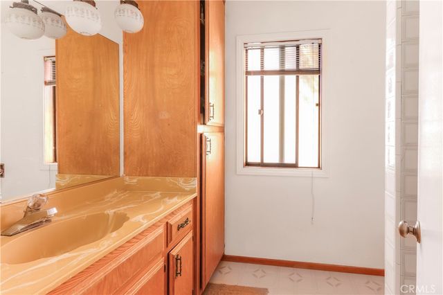 41280 De Portola, Temecula, CA 92592