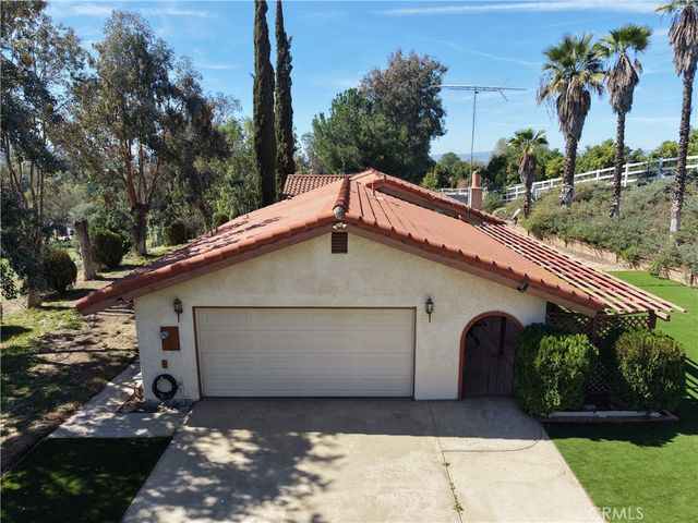 41280 De Portola, Temecula, CA 92592