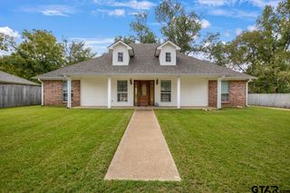 708 E Paschal Street, Troup, TX 75789